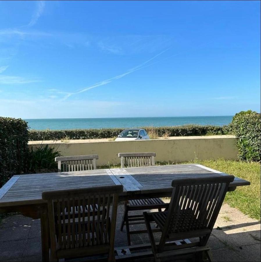 Saint-Jean-de-la-Rivière Le Balcon De Jersey - Face A La Mer מראה חיצוני תמונה